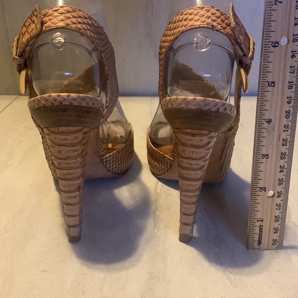 La Fenice Venezia Women's Brown Reptile Print Heelede Peep Toe Sandals Size 8.5 - Picture 5 of 15